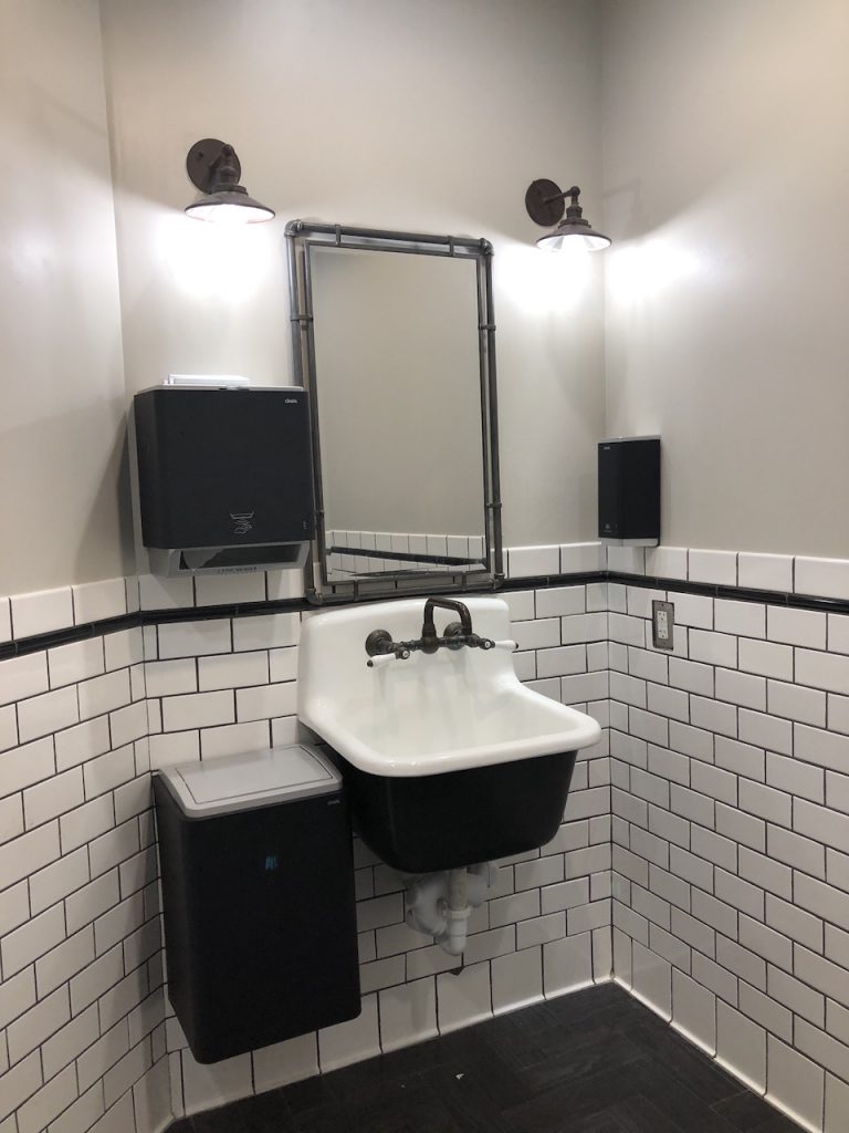 subway-tile-bathroom-hueytown
