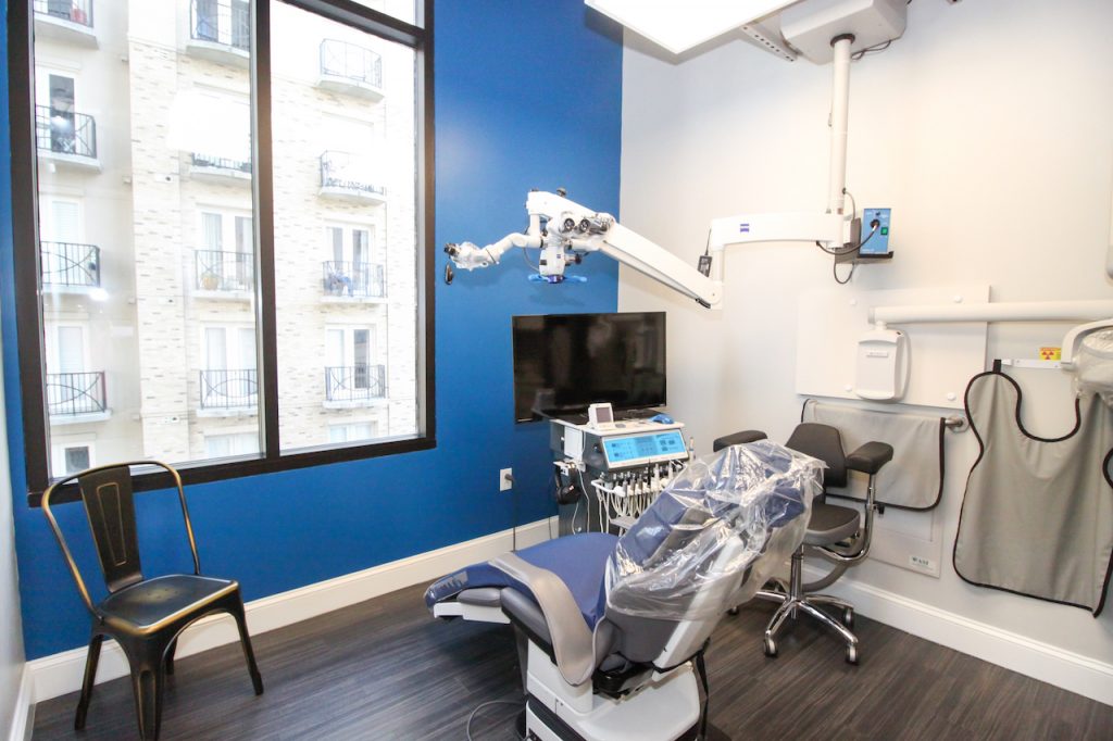 dental-exam-room-raymond